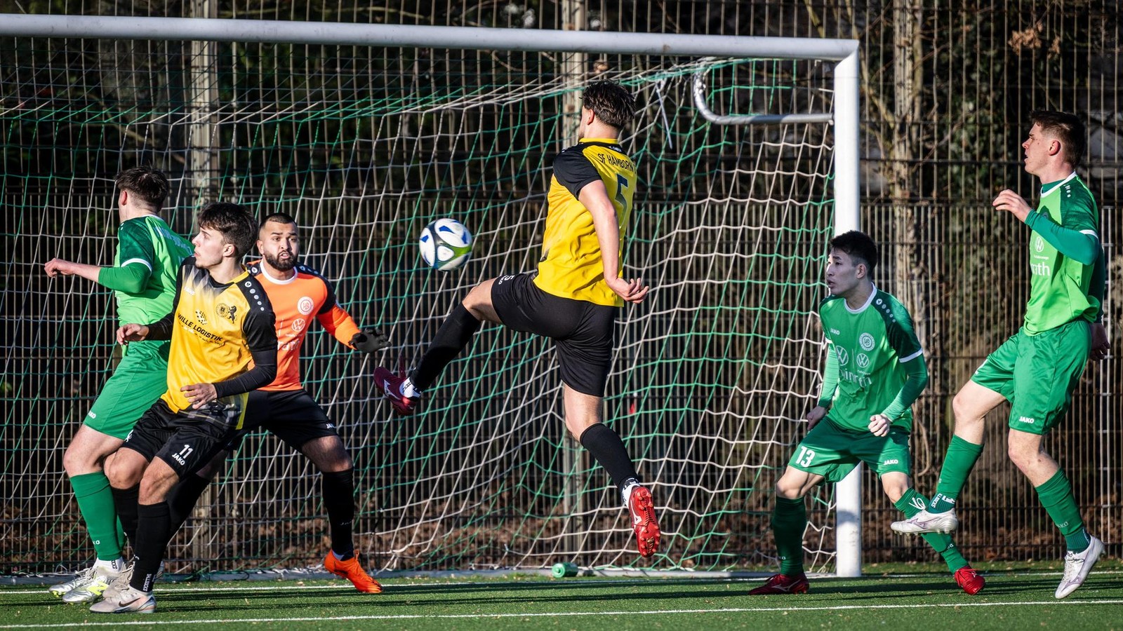 Sp-ter-Treffer-sorgt-f-r-gelungenes-Deb-t-von-Soumiya-Bouhadi-bei-Hamborn-07