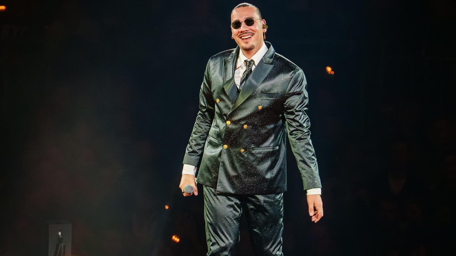 S-er-Konzertmoment-von-Apache-207-in-Hannover-Video-trendet-im-Netz