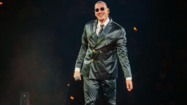 Süßer Konzertmoment von Apache 207 in Hannover: Video trendet im Netz