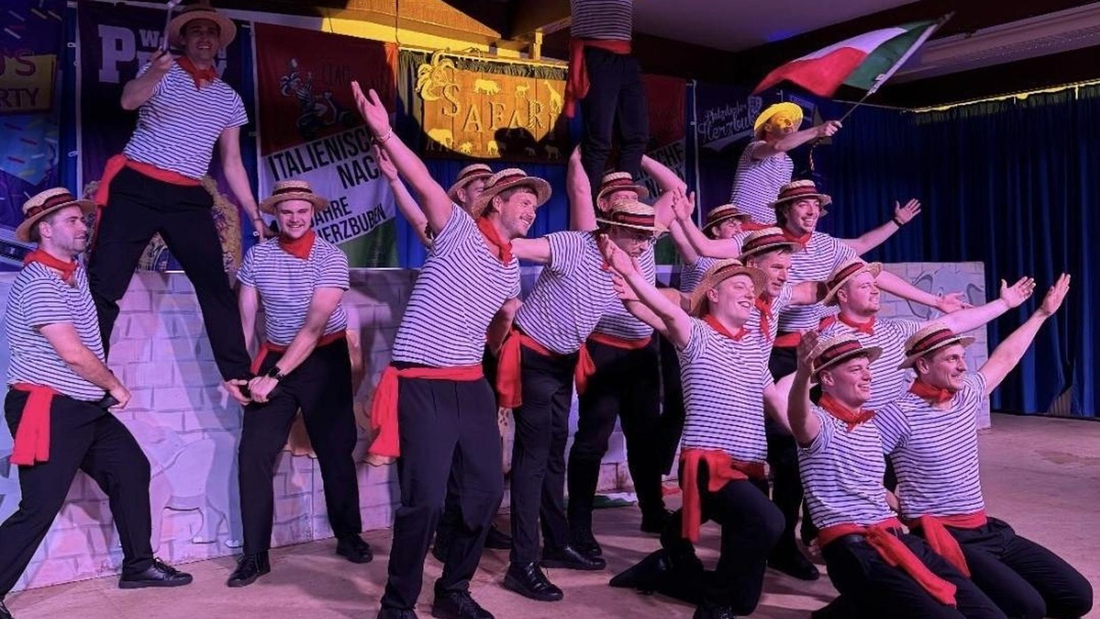 Pfalzdorfer-Herzbuben-Wie-das-M-nnerballett-die-Herzen-des-Karnevals-erobert