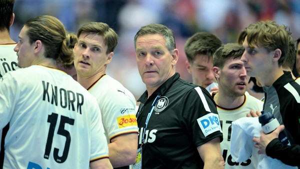 Deutschland heute live! Gislason stellt um fürs Spanien-Wunder