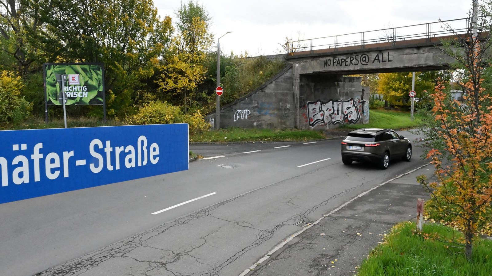 Bahn-und-Stadt-kappen-in-Erfurt-wichtige-Wege-nach-Norden