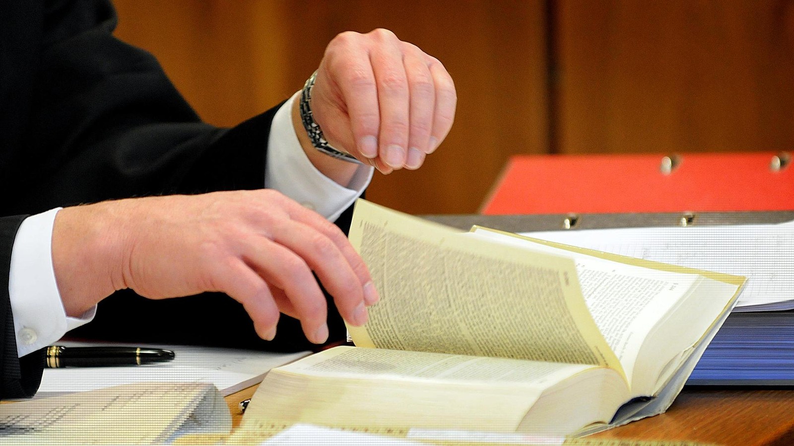 Saale-Orla-Kreis-Agentur-f-r-Arbeit-bringt-Handwerker-vor-Gericht