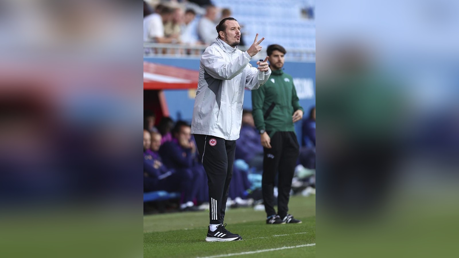 Eintracht-Frankfurt-Hoffnung-durch-den-Fu-ballgott-und-dann-durch-Marco-Rose-