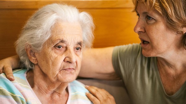 Leserin über toxische Mutter-Tocher-Beziehung: „Kann ihr nicht verzeihen“
