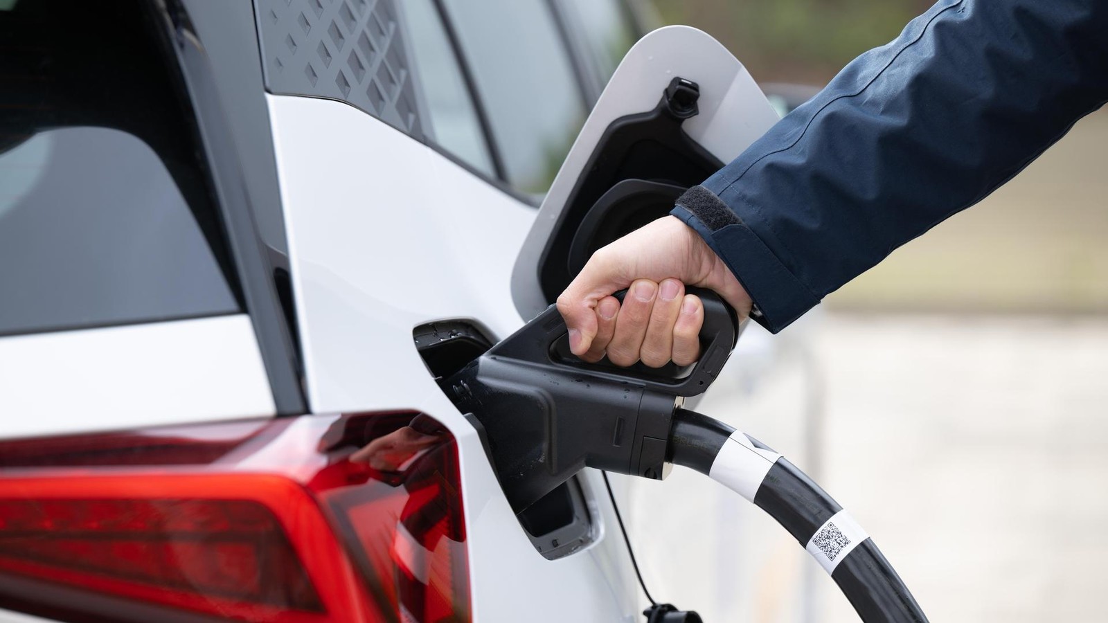 Wie-war-das-mit-der-F-rderung-von-Elektroautos-Viele-offenen-Fragen-in-Th-ringen