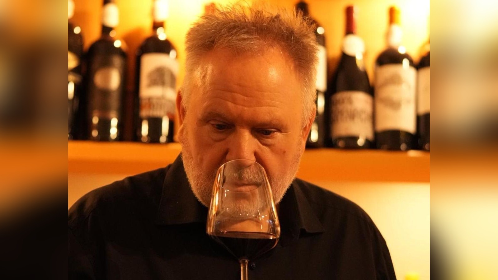 Weinprobe-in-Burgund-Experte-erkl-rt-wie-Sie-Wein-richtig-verkosten