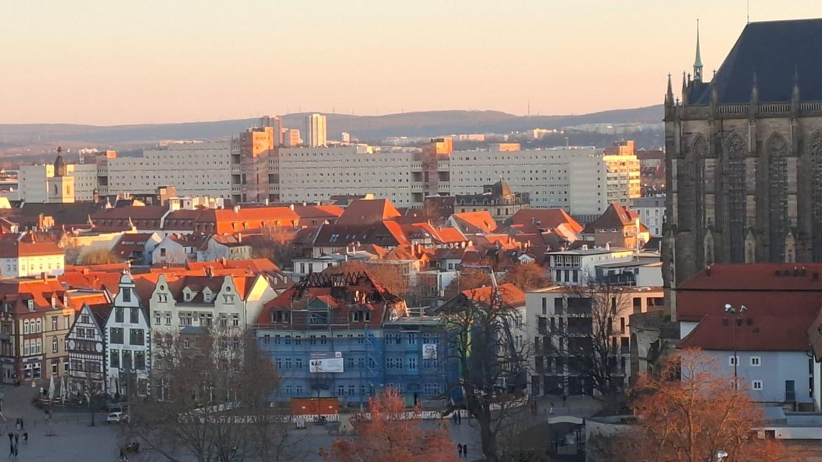 Brand-am-Domplatz-in-Erfurt-Die-Experten-kennen-die-Ursache-