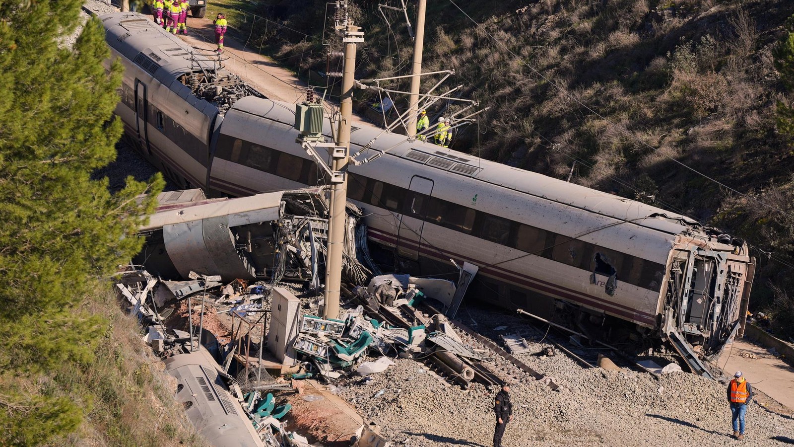 Zugungl-ck-in-Spanien-Diese-20-Sekunden-entschieden-ber-Leben-und-Tod