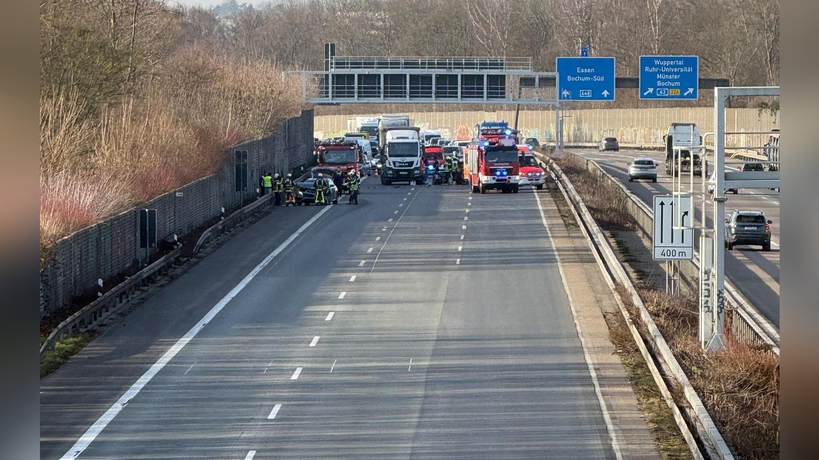 Unfall-auf-der-A448-bei-Bochum-und-Witten-Autobahn-ist-aktuell-gesperrt