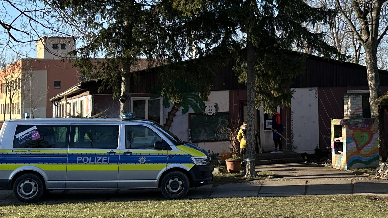 Schwerer-Einbruch-ins-KJS-Schleiz-Sind-die-T-ter-in-die-Videofalle-getappt-