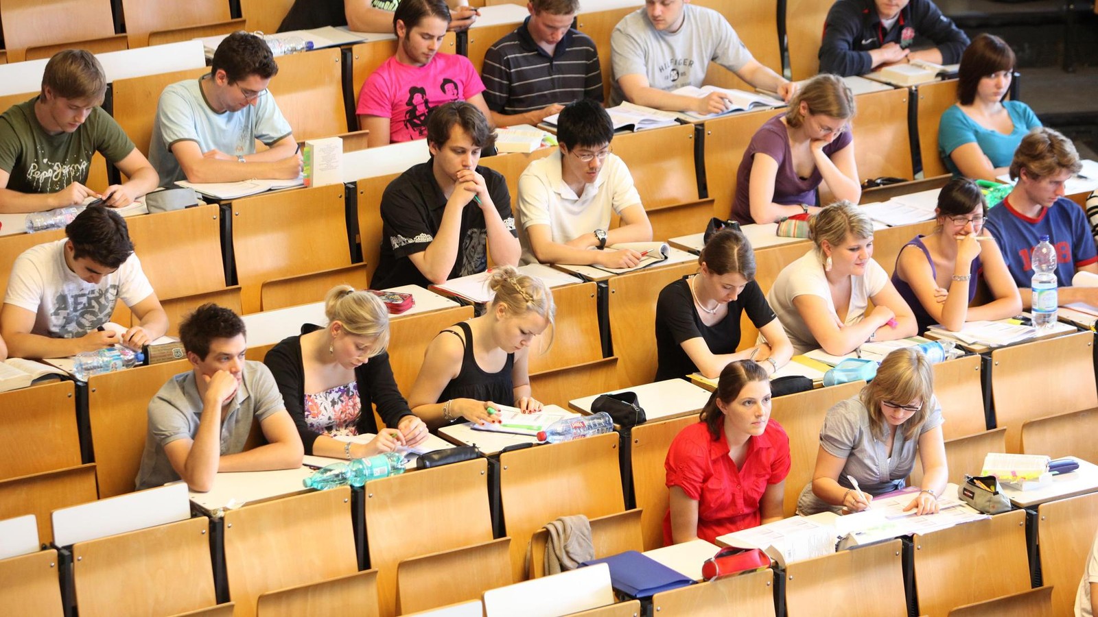 Schwere-Vorw-rfe-Verharmlosung-der-Hamas-an-der-Uni-Hamburg-