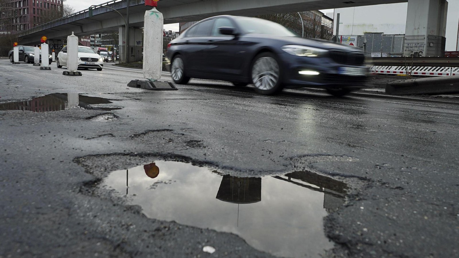 Nach-Schneesturm-Neue-Schlagl-cher-kosten-Hamburg-acht-Millionen-Euro