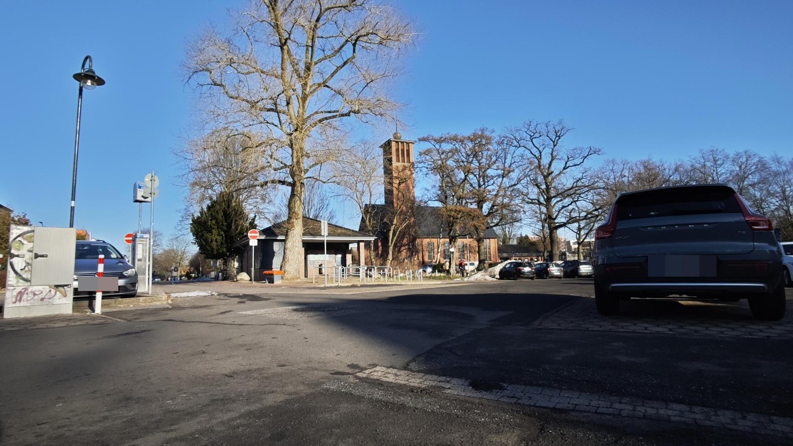 Marktplatz-in-Wedel-Parkpl-tze-und-Asphaltdecke-sollen-verschwinden