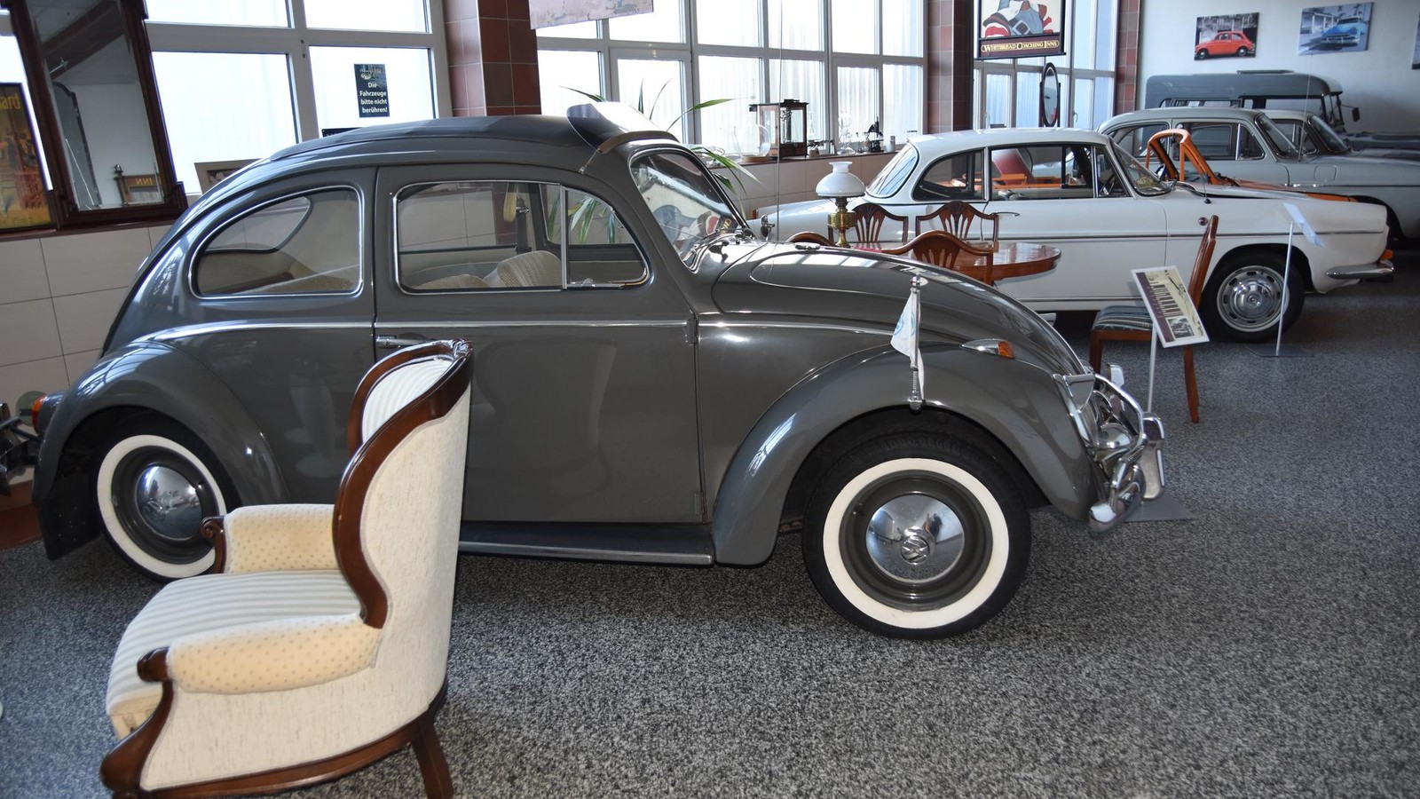 Gro-einsatz-der-Feuerwehren-nach-Brand-am-Oldtimerhotel-in-Saalfeld