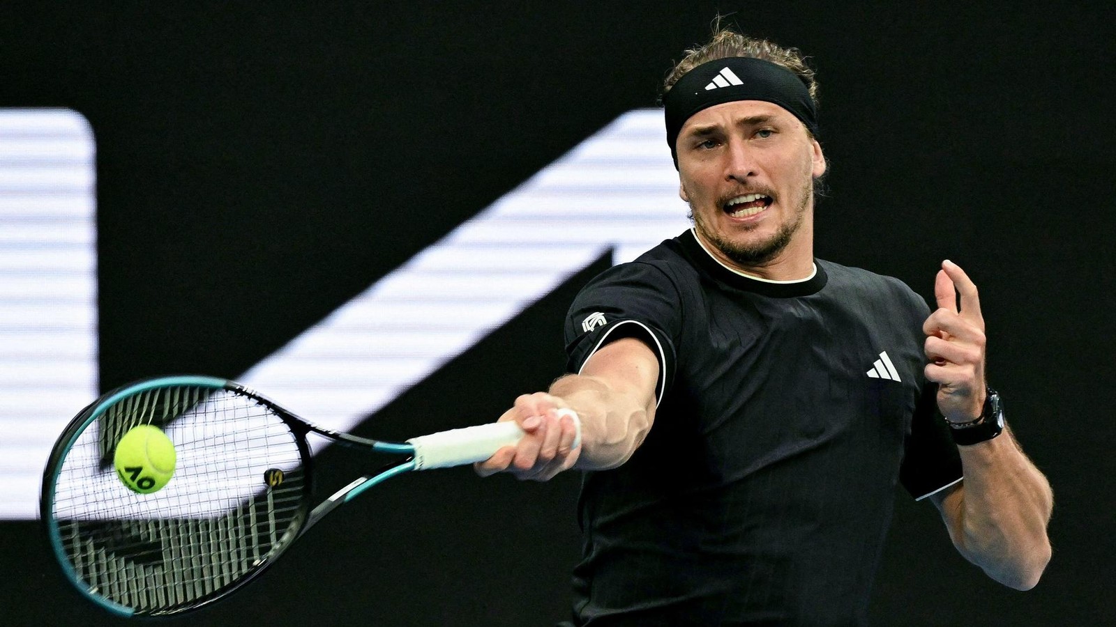 Australian-Open-live-Muller-mit-dem-Re-Break-Zverev-schimpft-wie-ein-Rohrspatz