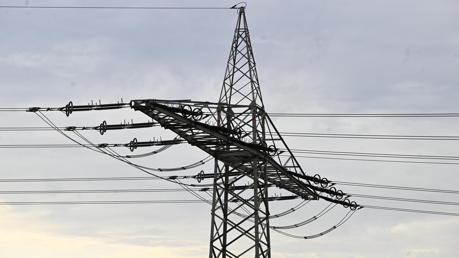 Massiver-Stromausfall-trifft-Ostseeinsel-Unterseekabel-defekt