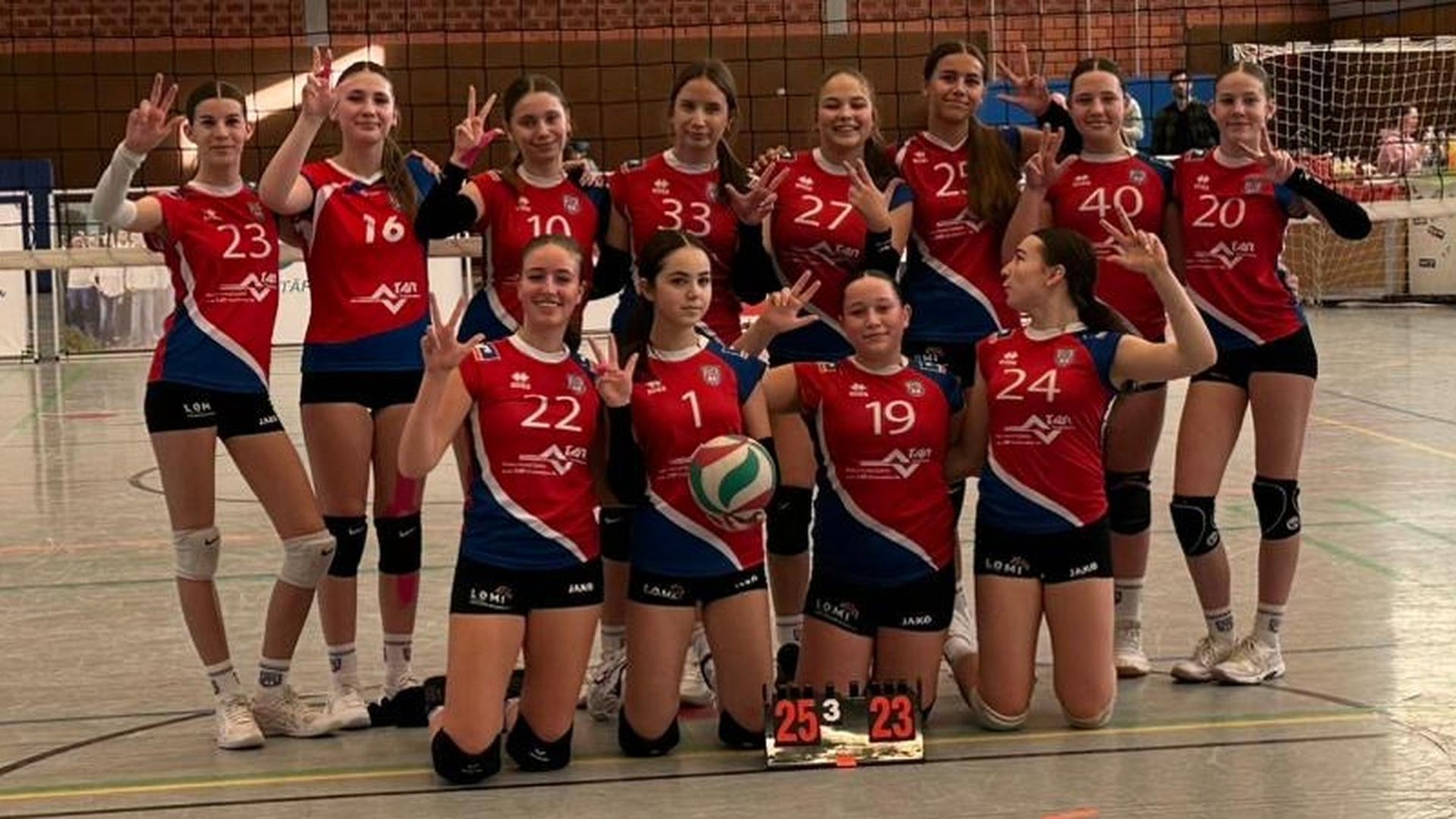 F-nf-Spiele-f-nf-Siege-f-nf-Teams-des-STV-H-nxe-steuern-Richtung-Aufstieg