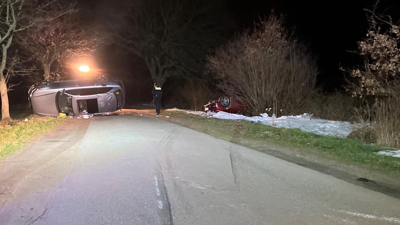 Flucht-vor-Polizeikontrolle-zwei-Autos-berschlagen-sich-bei-Verfolgungsjagd