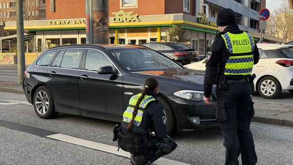 Pkw erfasst Fußgänger – Unfall sorgt für längere Sperrung der B73