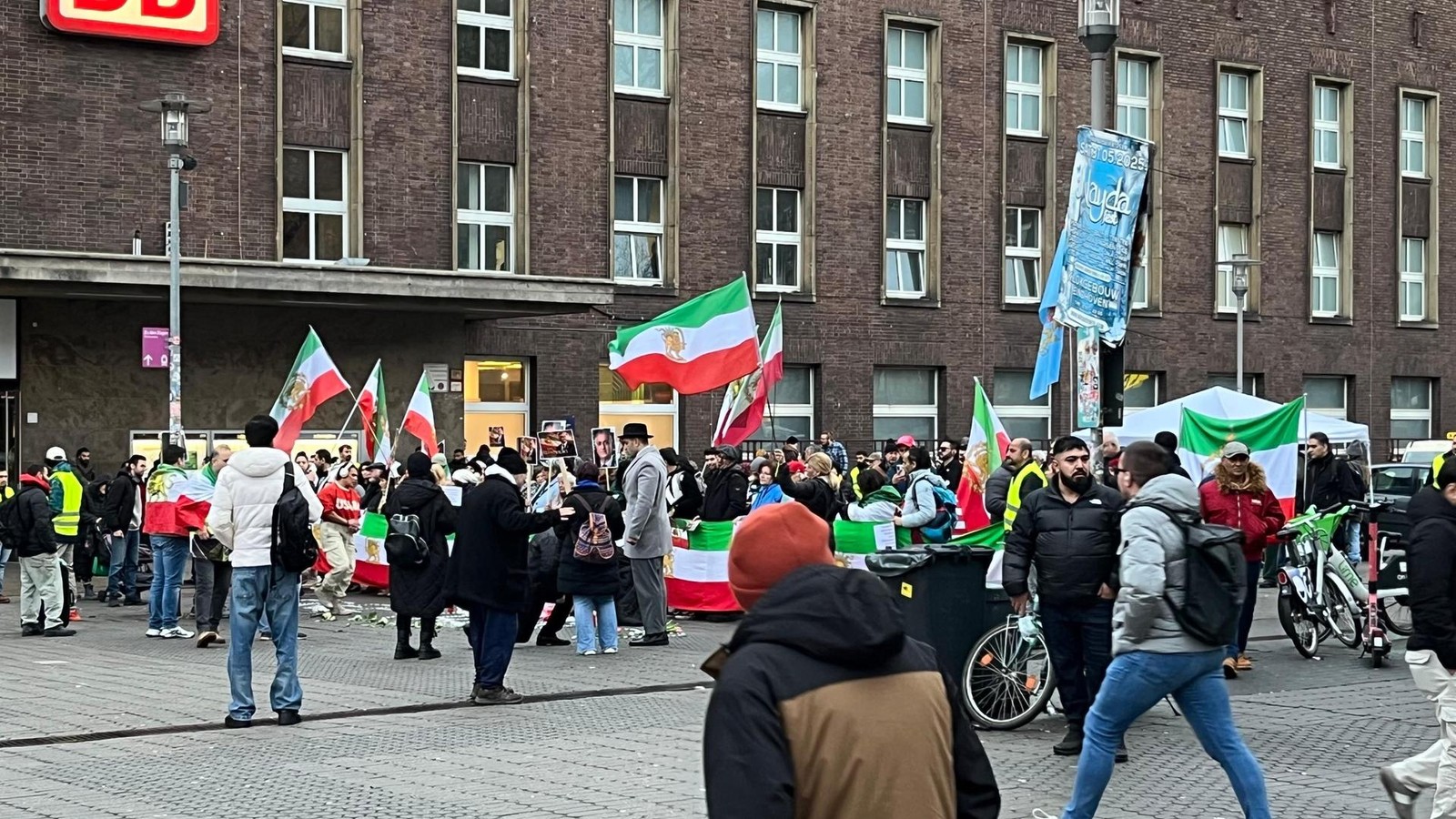Iran-Demos-am-Wochenende-in-D-sseldorf-Mehr-als-20-000-Teilnehmende-angemeldet