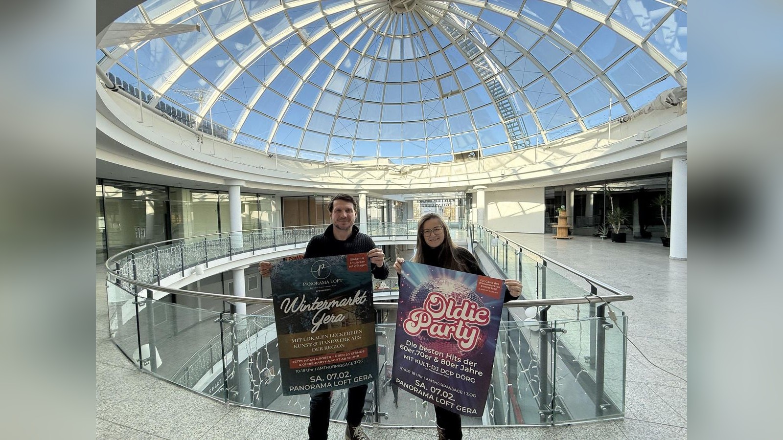 Lebenszeichen-aus-Geraer-Einkaufspassage-Wintermarkt-w-chst-unter-der-Glaskuppel