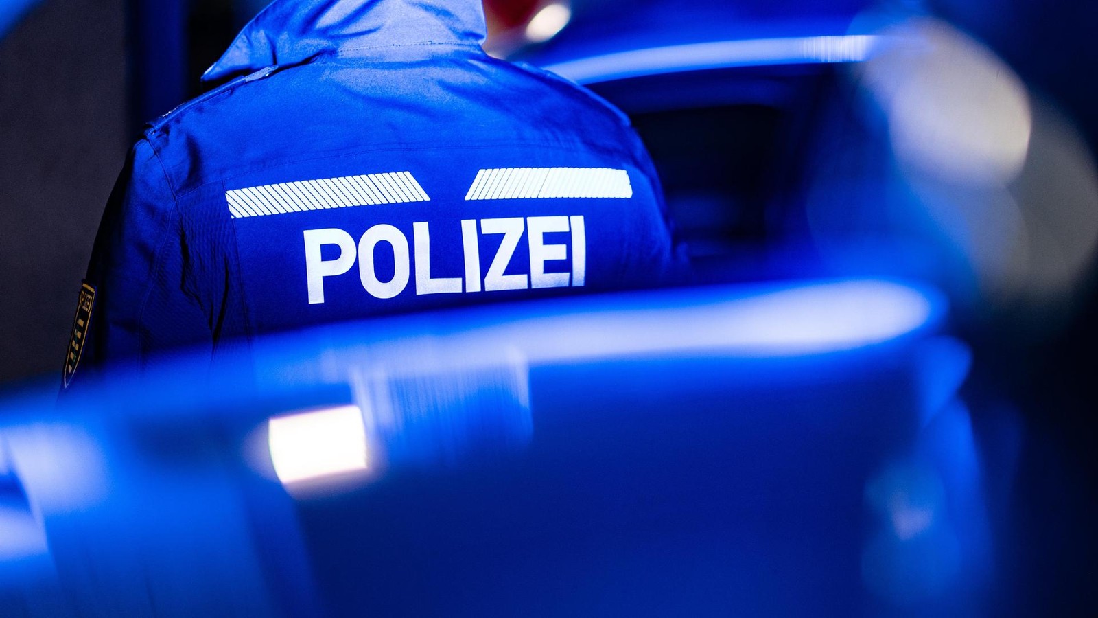 Polizei-Gro-einsatz-in-Duisburg-S-d-Warum-der-Grund-nicht-bekannt-ist