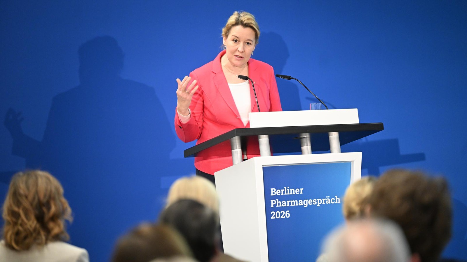 Giffey-kontert-B-rokratie-Kritik-der-Pharma-Branche-mit-deutlichem-Pl-doyer