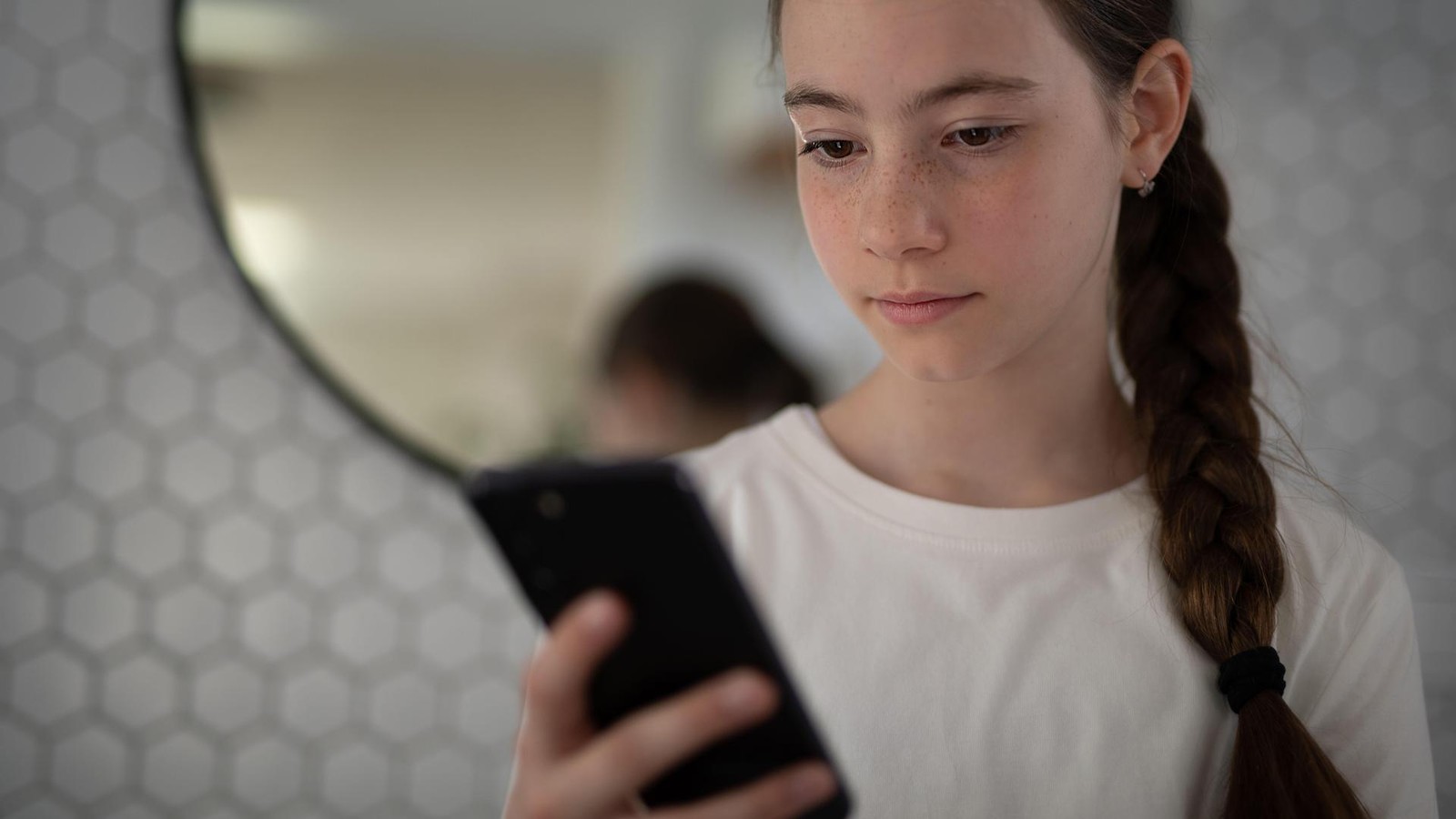 Einsamkeit-und-soziale-Medien-Hier-finden-depressive-Teenager-in-Berlin-Hilfe