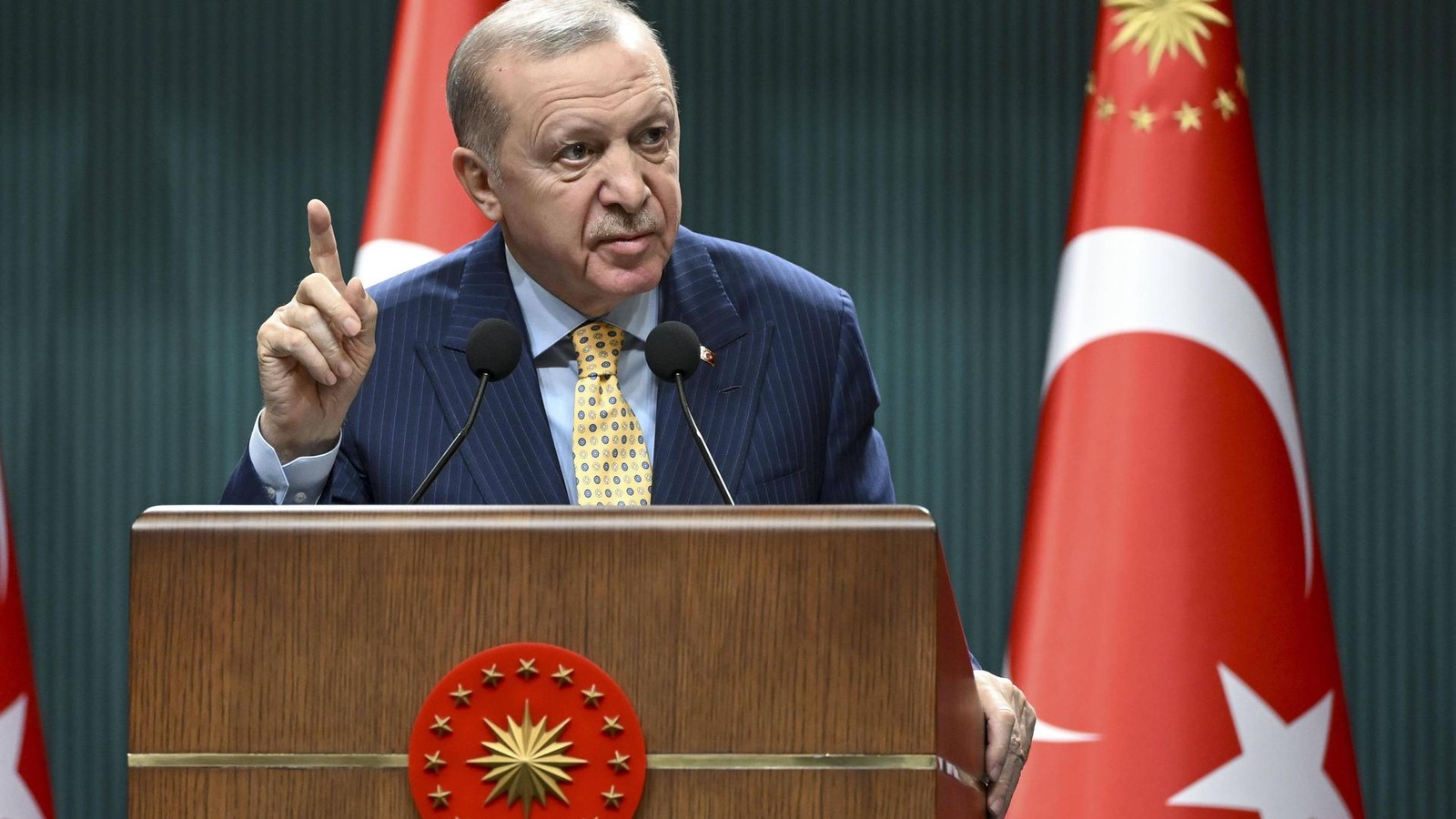 Wer-wird-Erdogans-Nachfolger-Die-Kronprinzen-bek-mpfen-sich-bis-aufs-Messer-