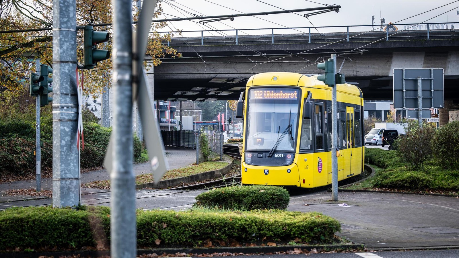 Unfall-auf-Mellinghofer-Stra-e-Linie-102-f-hrt-vor-bergehend-nicht