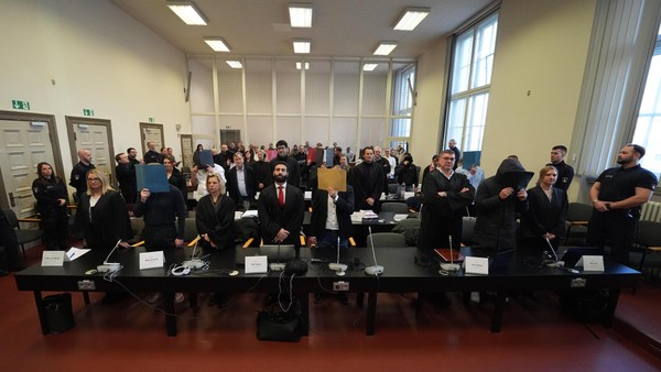 4,6 Tonnen Kokain über Hamburger Hafen geschmuggelt: Urteil für elf Angeklagte