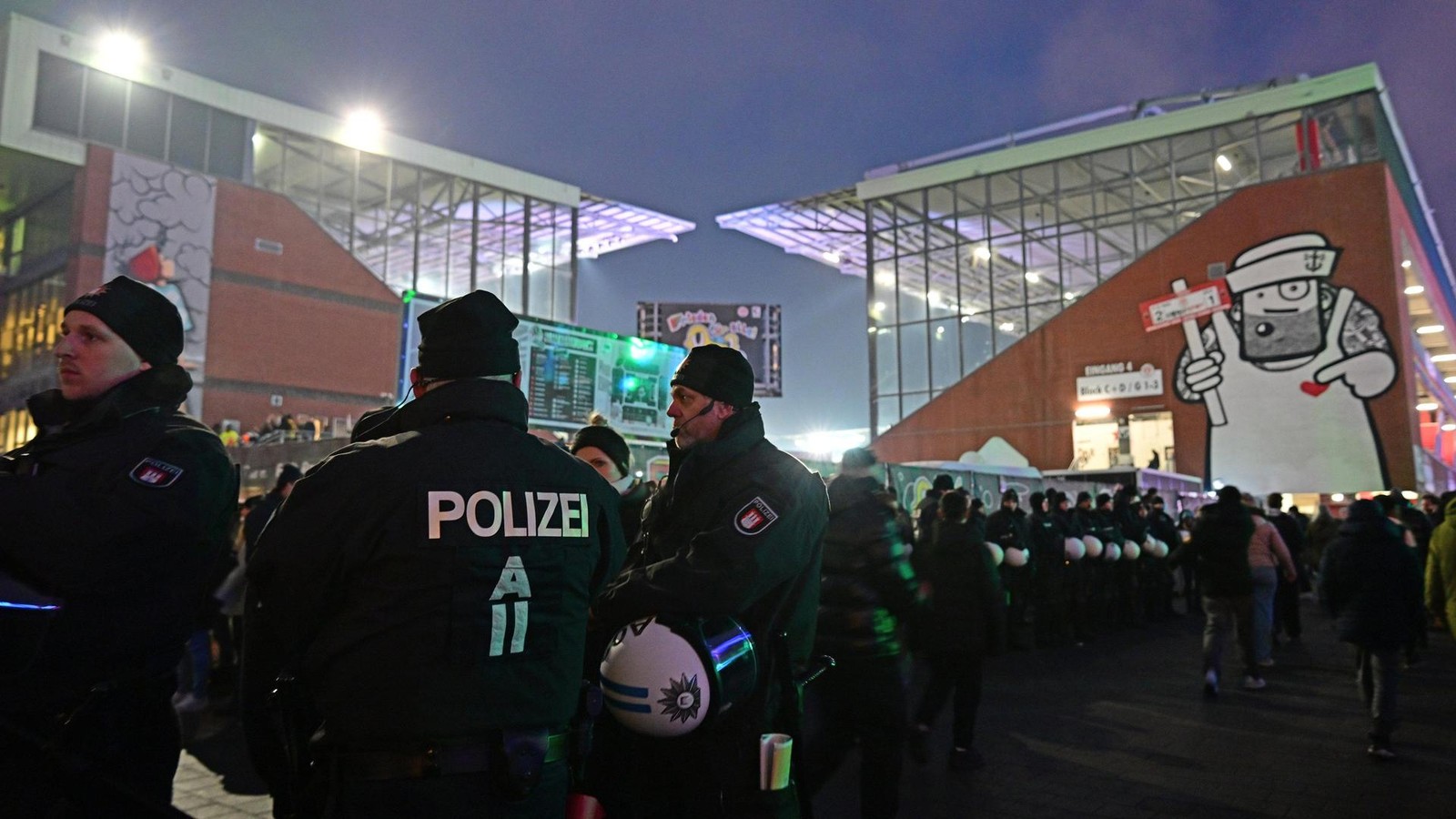 HSV-zu-Gast-bei-St-Pauli-Erstes-Bundesliga-Derby-am-Millerntor-seit-15-Jahren