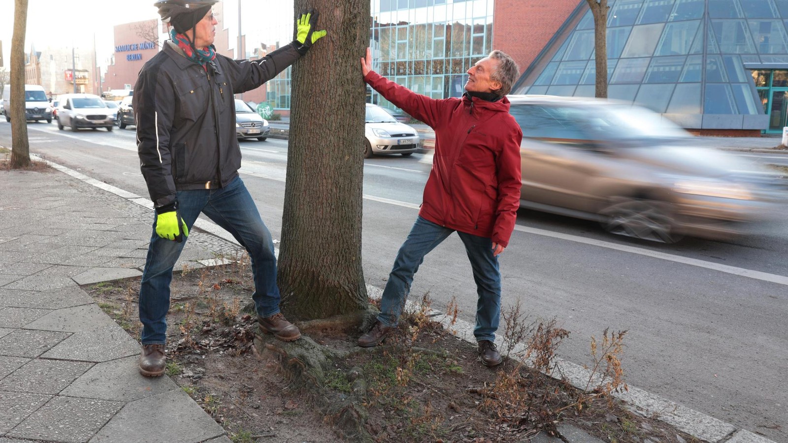 Reinickendorf-Protest-gegen-Kahlschlag-in-der-Ollenhauerstra-e