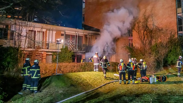 Feuer in Steilshooper Seniorenwohnheim: 63-Jähriger stirbt durch Wohnungsbrand