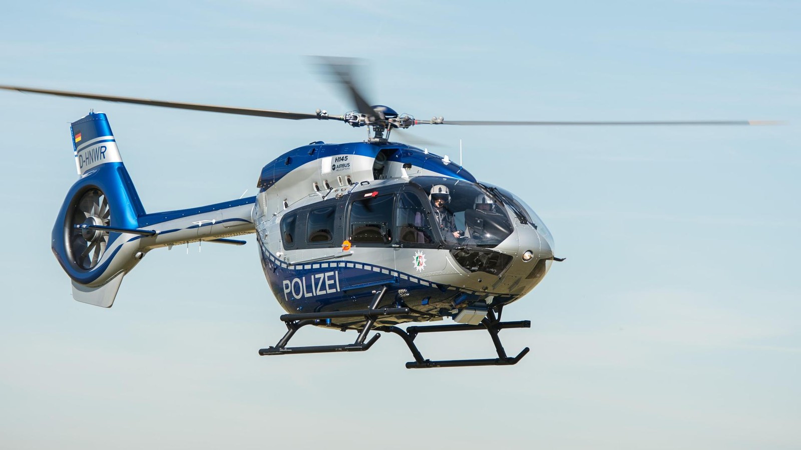 Helikopter-berm-Hospital-Polizei-Essen-sucht-gefl-chteten-Dieb