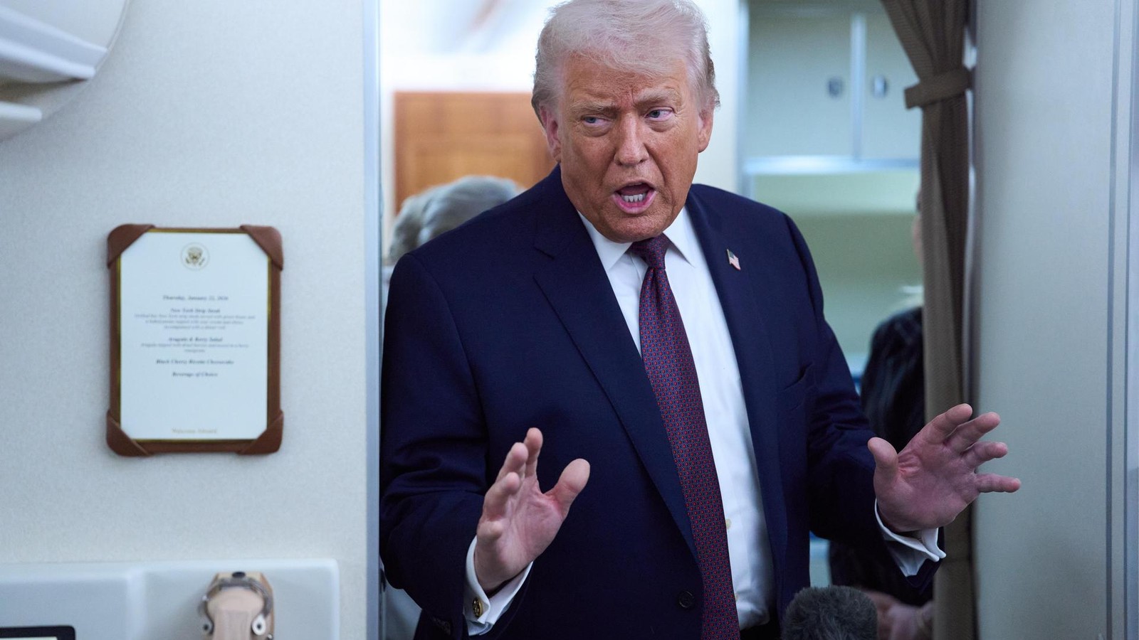 Trump-plaudert-ber-geheime-Super-Waffe-was-ist-der-Discombobulator-