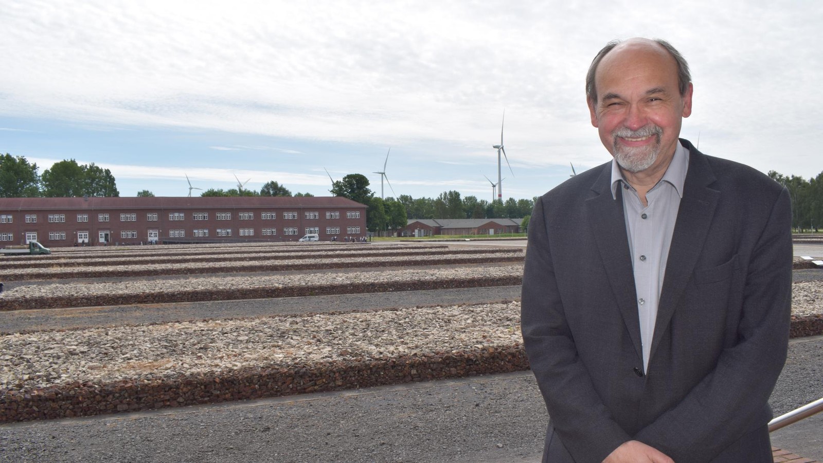 -Weiter-blicken-als-die-Regierung-Detlef-Garbe-erh-lt-Menschenrechtspreis