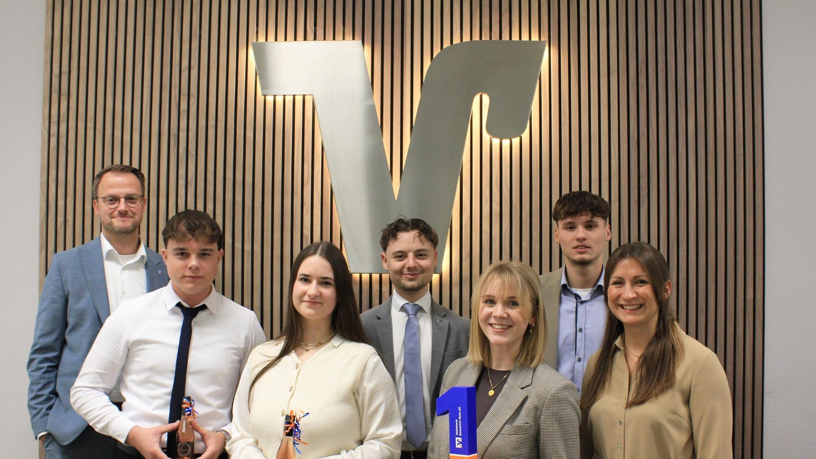 Volksbank-Emmerich-Rees-Welche-Azubis-der-Bank-nach-Abschluss-erhalten-bleiben