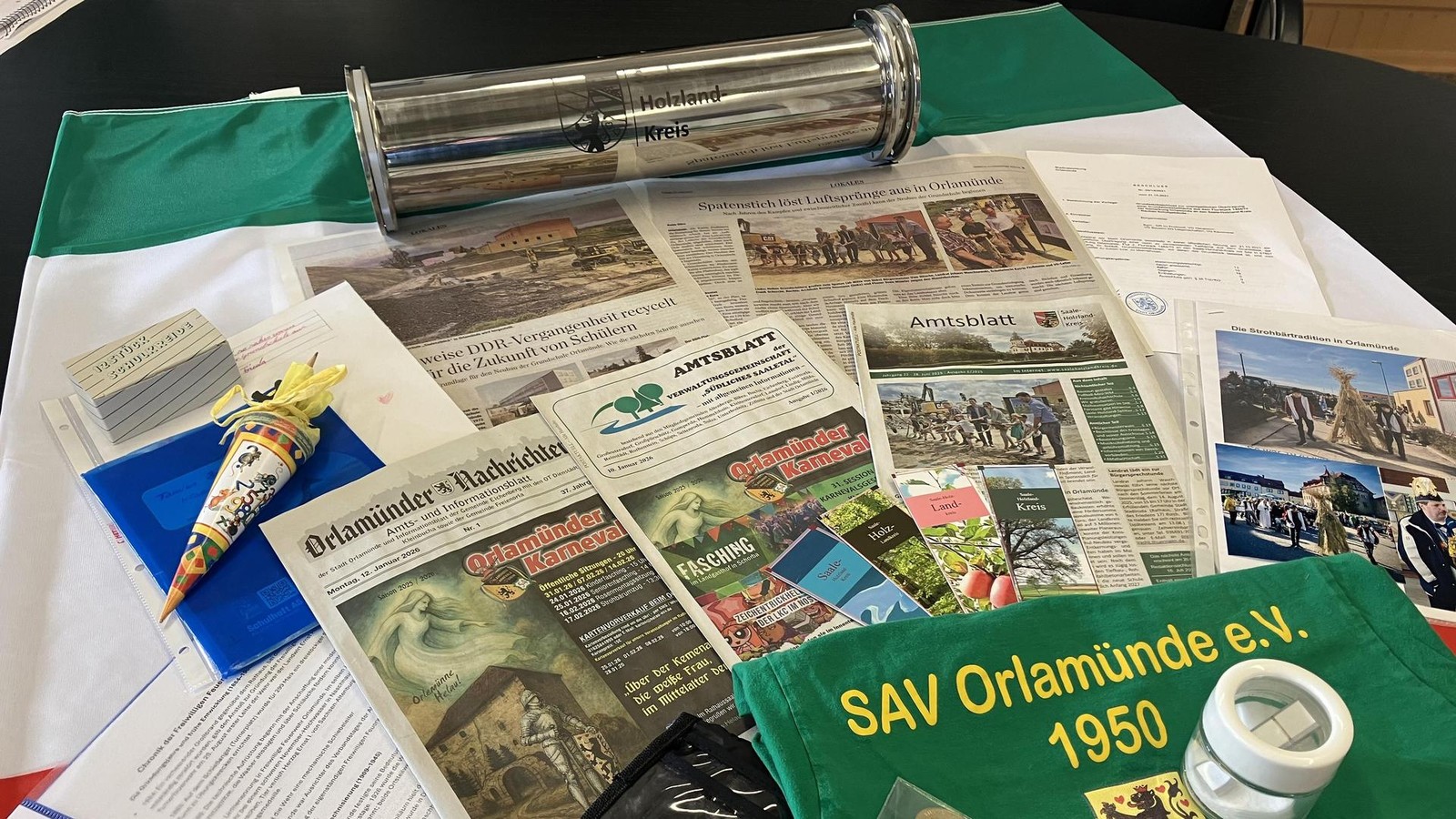 Erinnerungen-f-r-kommende-Generationen-Was-Orlam-nde-in-einer-Zeitkapsel-bewahrt