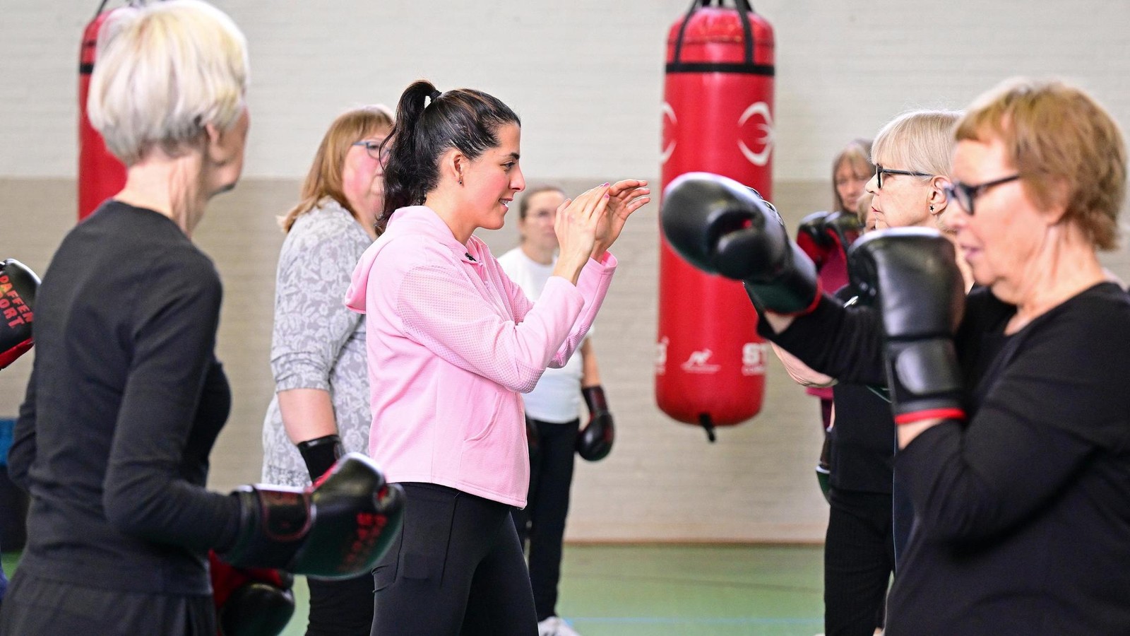 Box-Weltmeisterin-f-r-den-HSV-Sie-hilft-Menschen-mit-Multipler-Sklerose