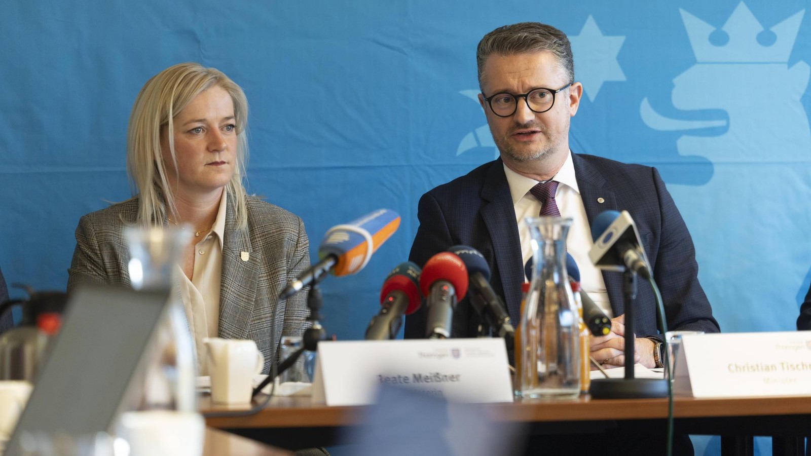 Streit-um-86a-in-Schulen-Mei-ners-Plan-trifft-auf-Widerstand-von-AfD-und-Linke