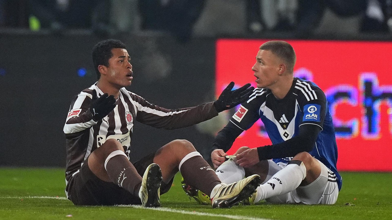 Nullnummer-im-Stadtderby-Der-HSV-verpasst-die-Derby-Revanche-beim-FC-St-Pauli