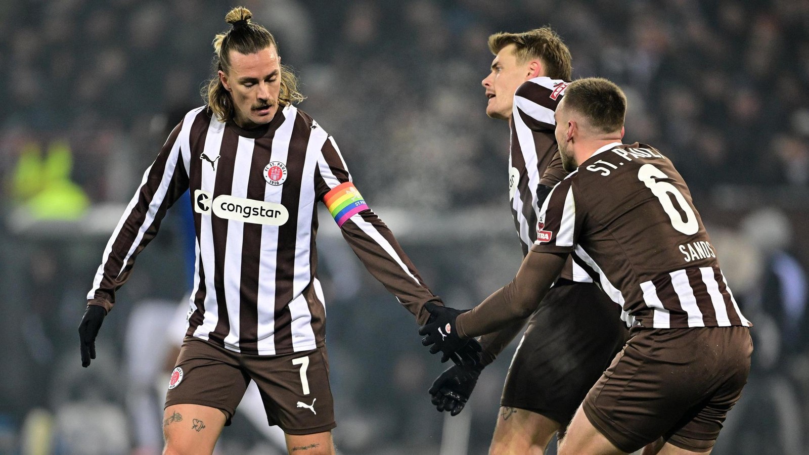 St-Paulis-Derbyfrust-Irvine-bt-scharfe-Kritik-Das-war-ein-Schritt-zur-ck-