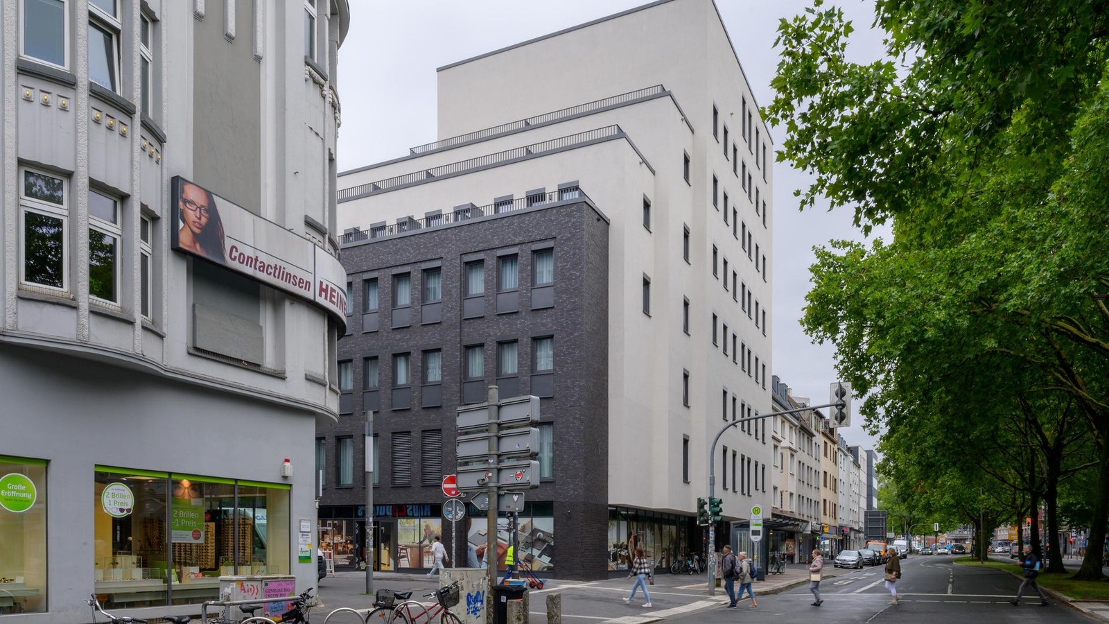 -berfall-in-Bochums-City-Zwei-M-nner-rauben-20-J-hrigen-mit-Messer-aus