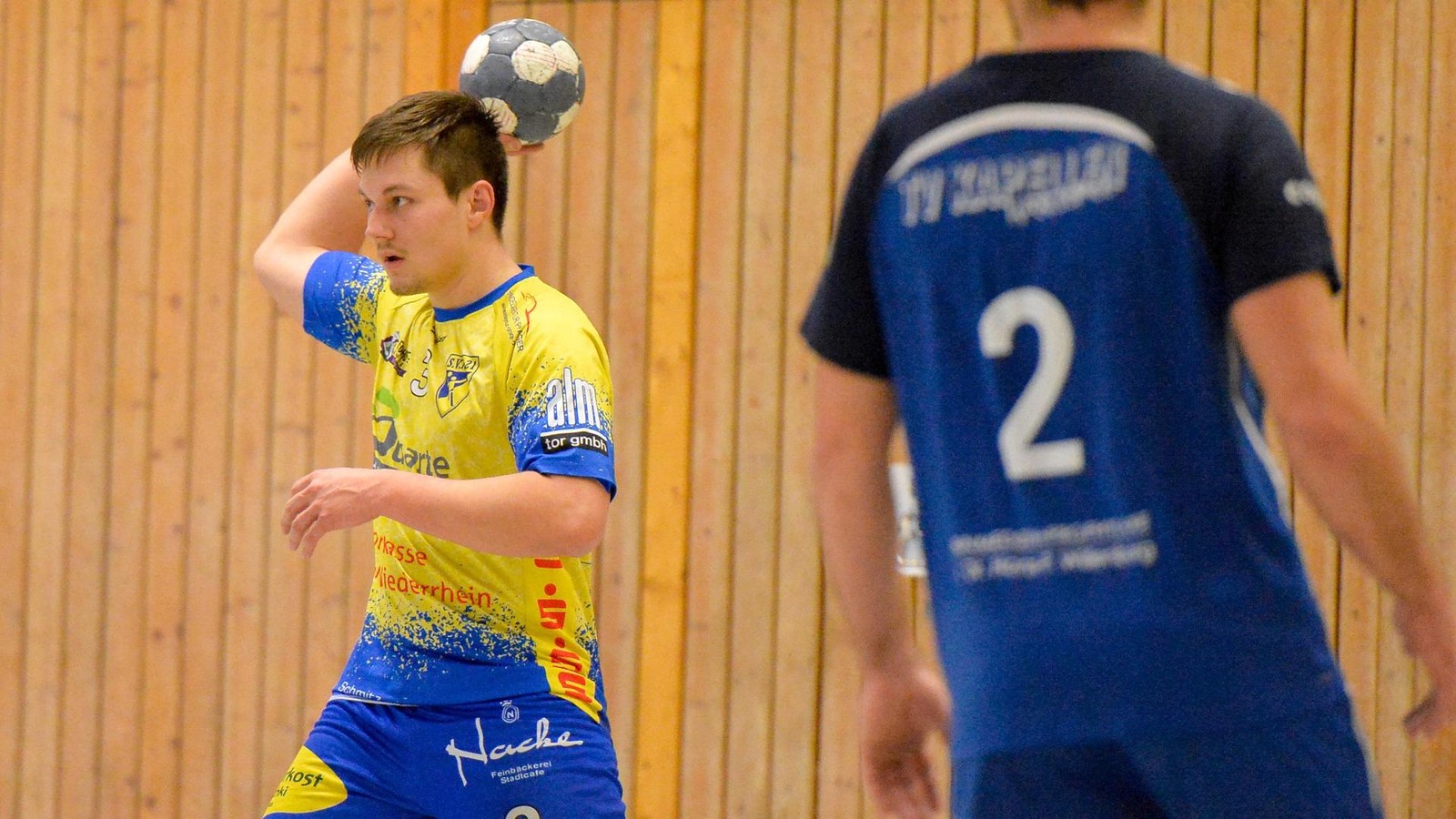 trotz-manndeckung-haupttorsch-tze-luca-b-ckel-f-hrt-den-sv-neukirchen-zum-sieg