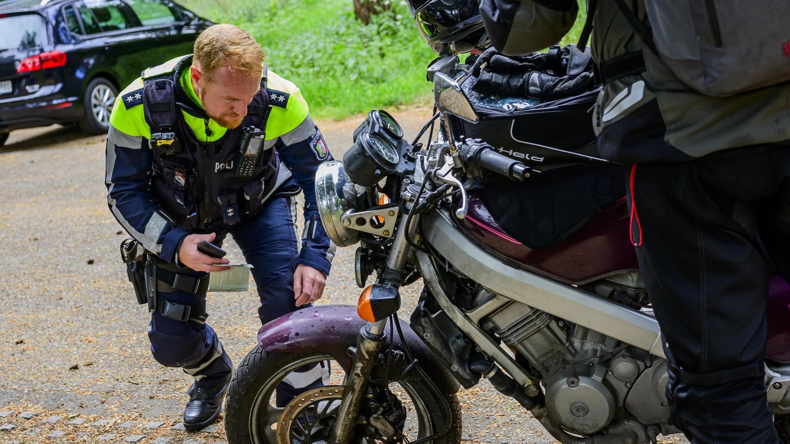 Rockerverdacht-Kontrolle-bei-Motorradclub-Treffen-in-Pinneberg