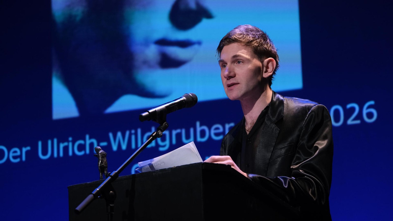 Wie-ein-Hamburger-Schauspieler-als-Marianne-Rosenberg-Fan-berrascht