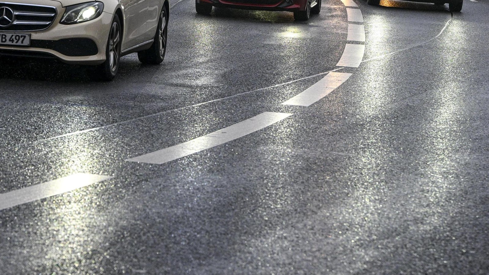 Blitzeis-in-Erfurt-Busverkehr-komplett-eingestellt