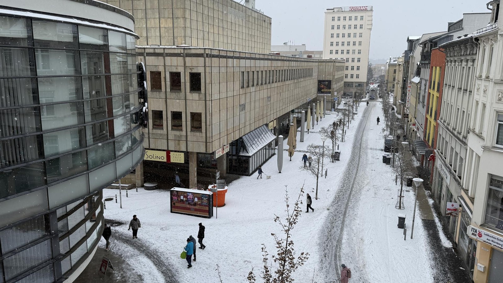 Wenig-Zwischenf-lle-nach-erneutem-Wintereinbruch-in-Gera-das-gilt-beim-R-umen-von-Gehwegen